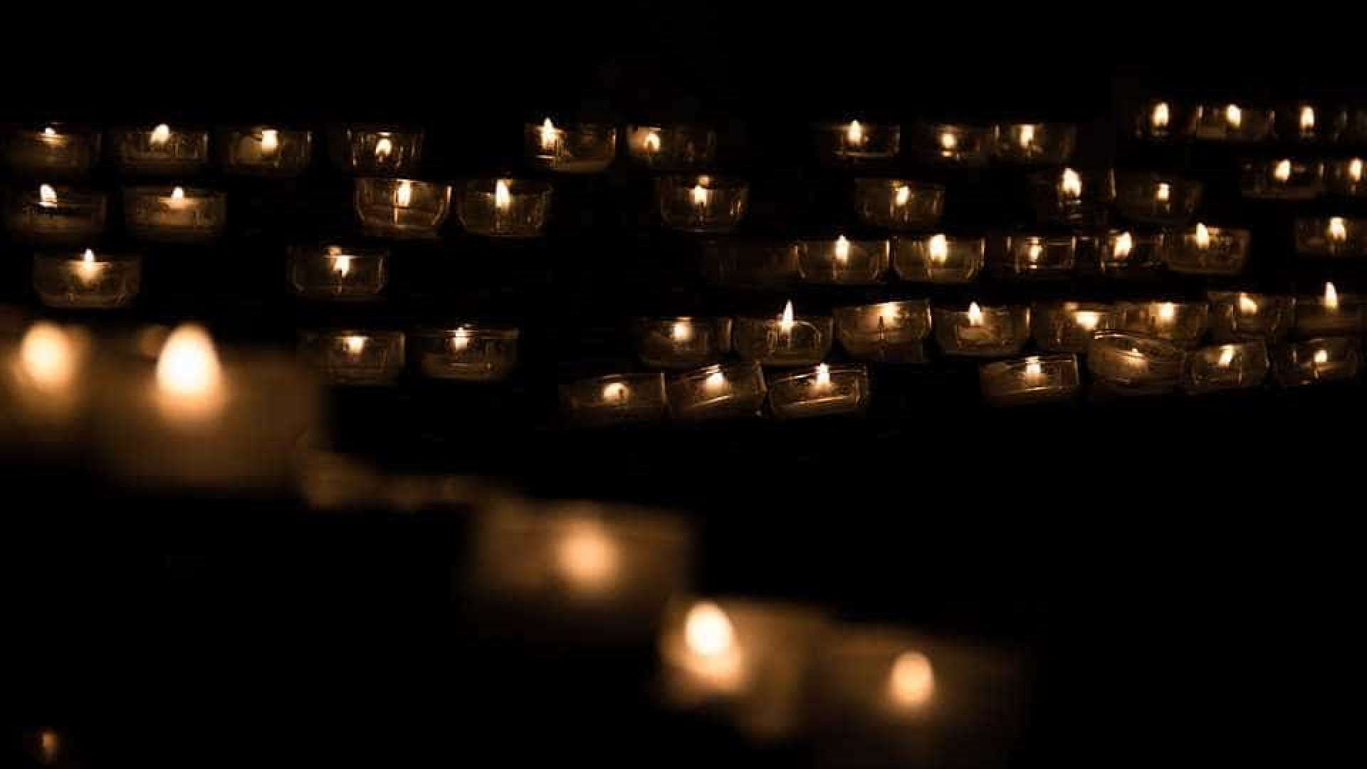 Corpo é retirado no meio de funeral para exame no IML