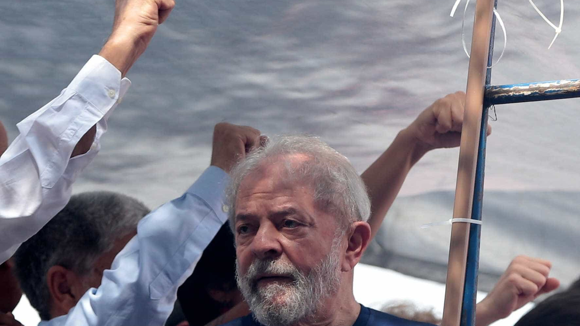 A três dias da eleição, procuradoria pede nova condenação de Lula