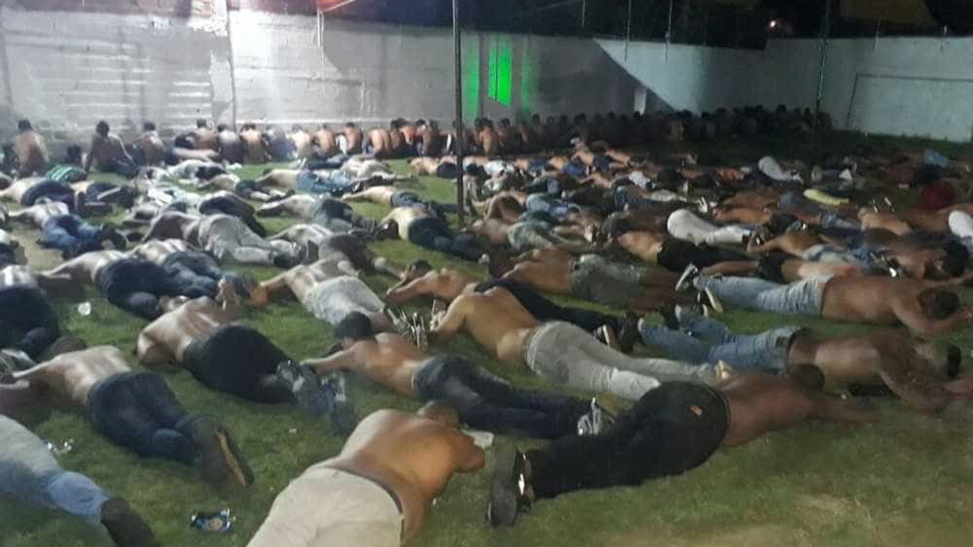 Justiça nega habeas corpus para 22 presos em festa da milícia no Rio