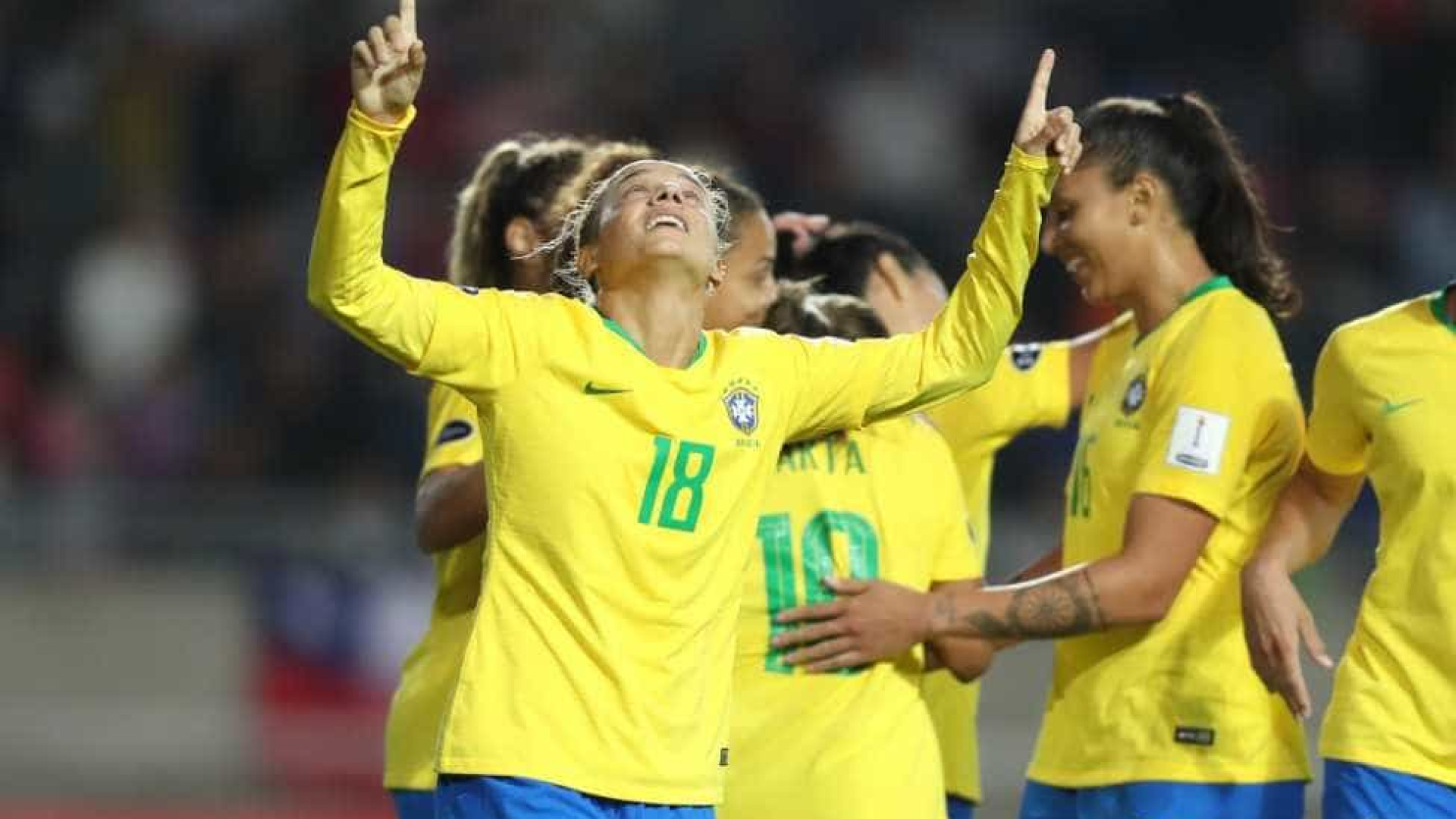Seleção feminina vence e é líder do quadrangular final da Copa América