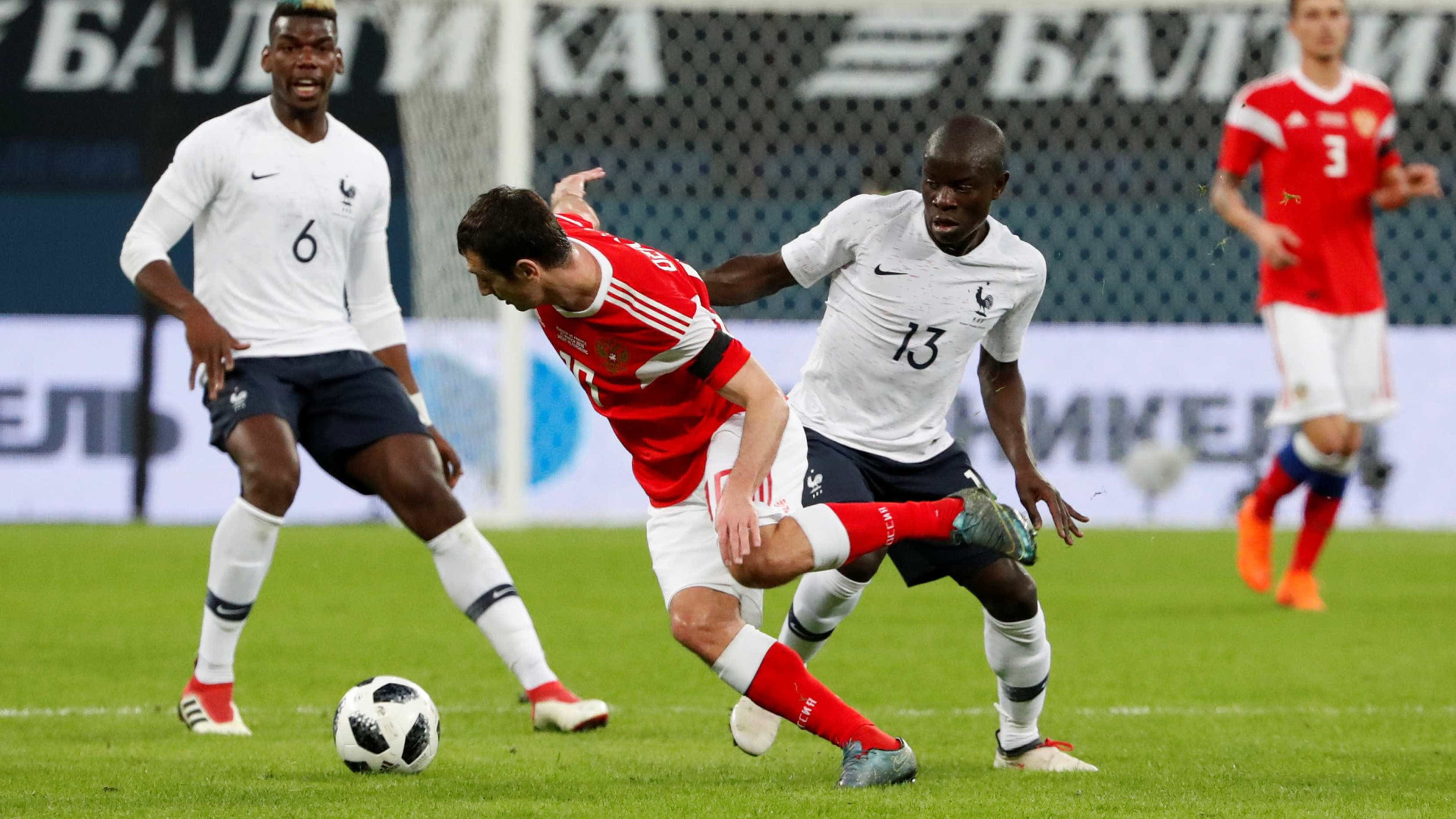 Rússia responderá na Fifa por racismo a menos de dois meses da Copa