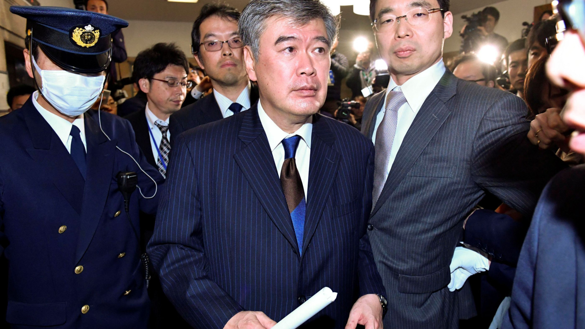 Vice-ministro japonês nega acusações de assédio sexual