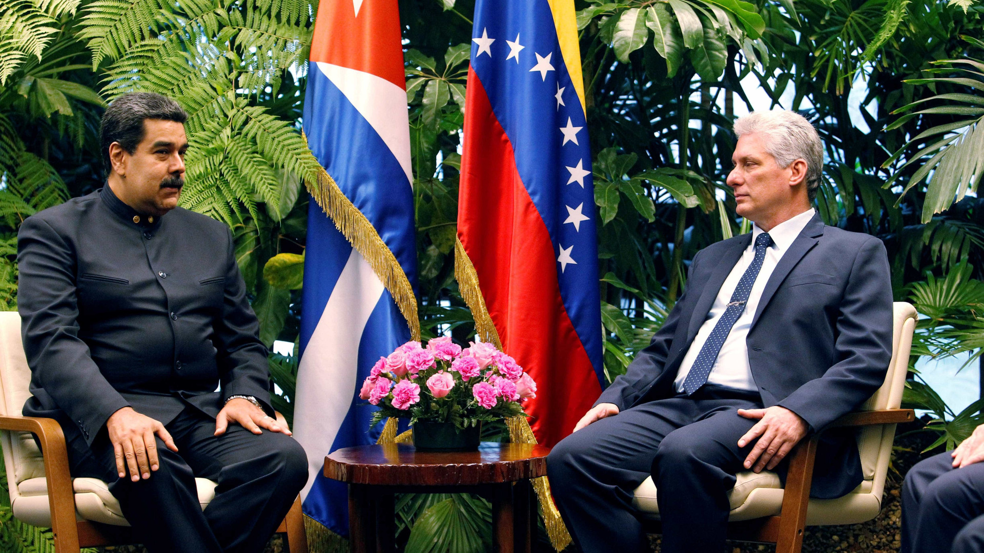 Dois dias após posse, Díaz-Canel recebe Maduro em Cuba