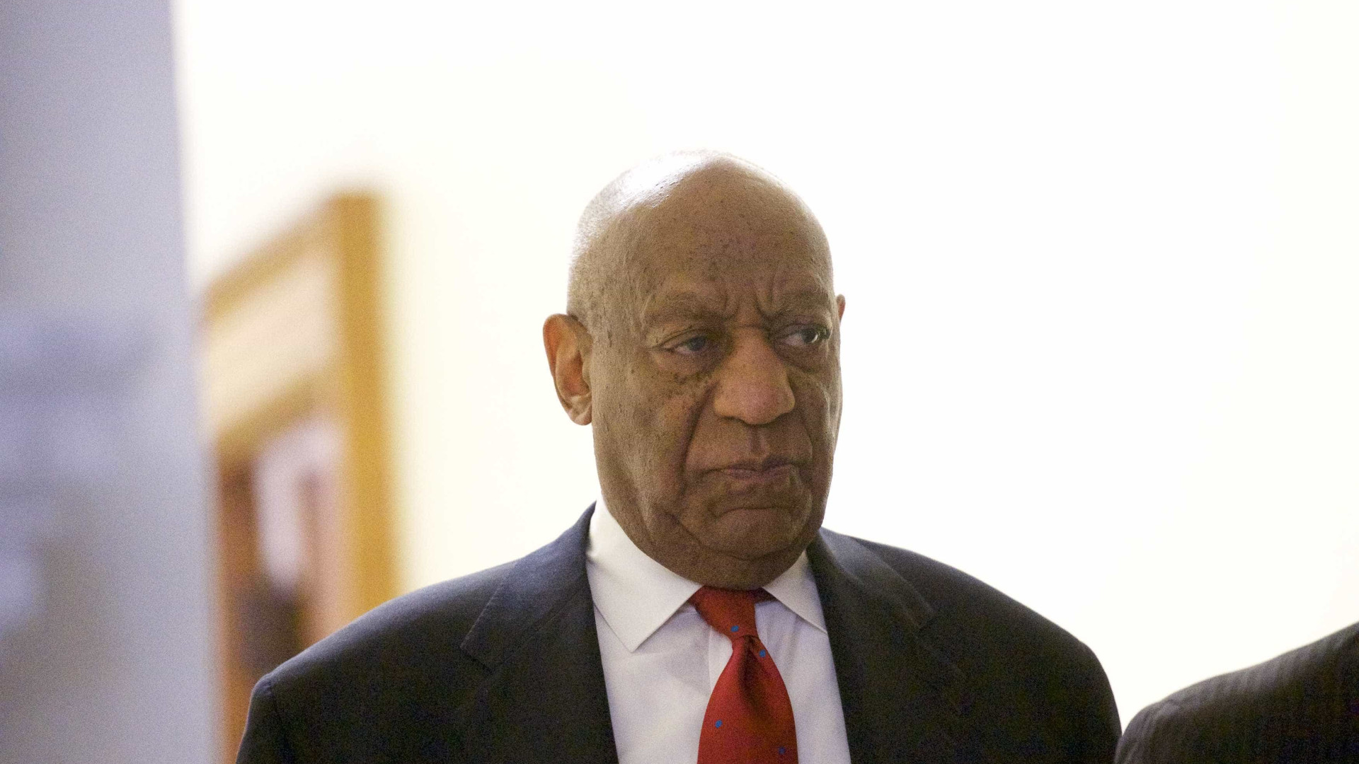Bill Cosby é considerado 'predador sexual violento' e cumprirá pena
