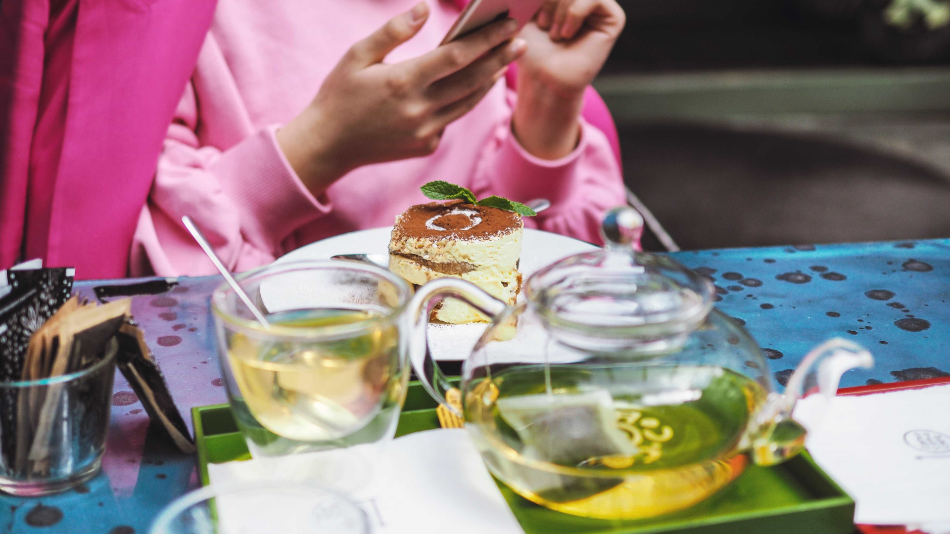 Reserve ingressos de cinema e mesas de restaurante pelo Instagram