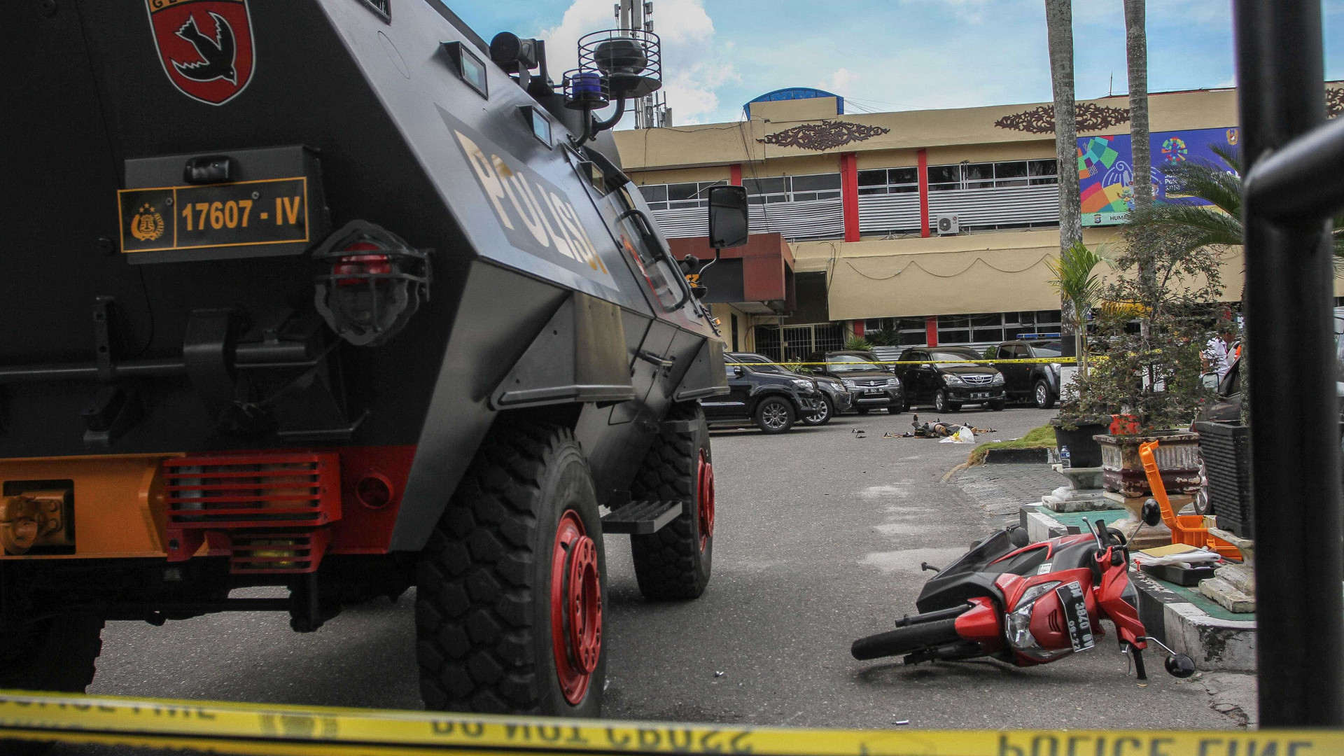 Novo atentado deixa um policial morto e três feridos na Indonésia