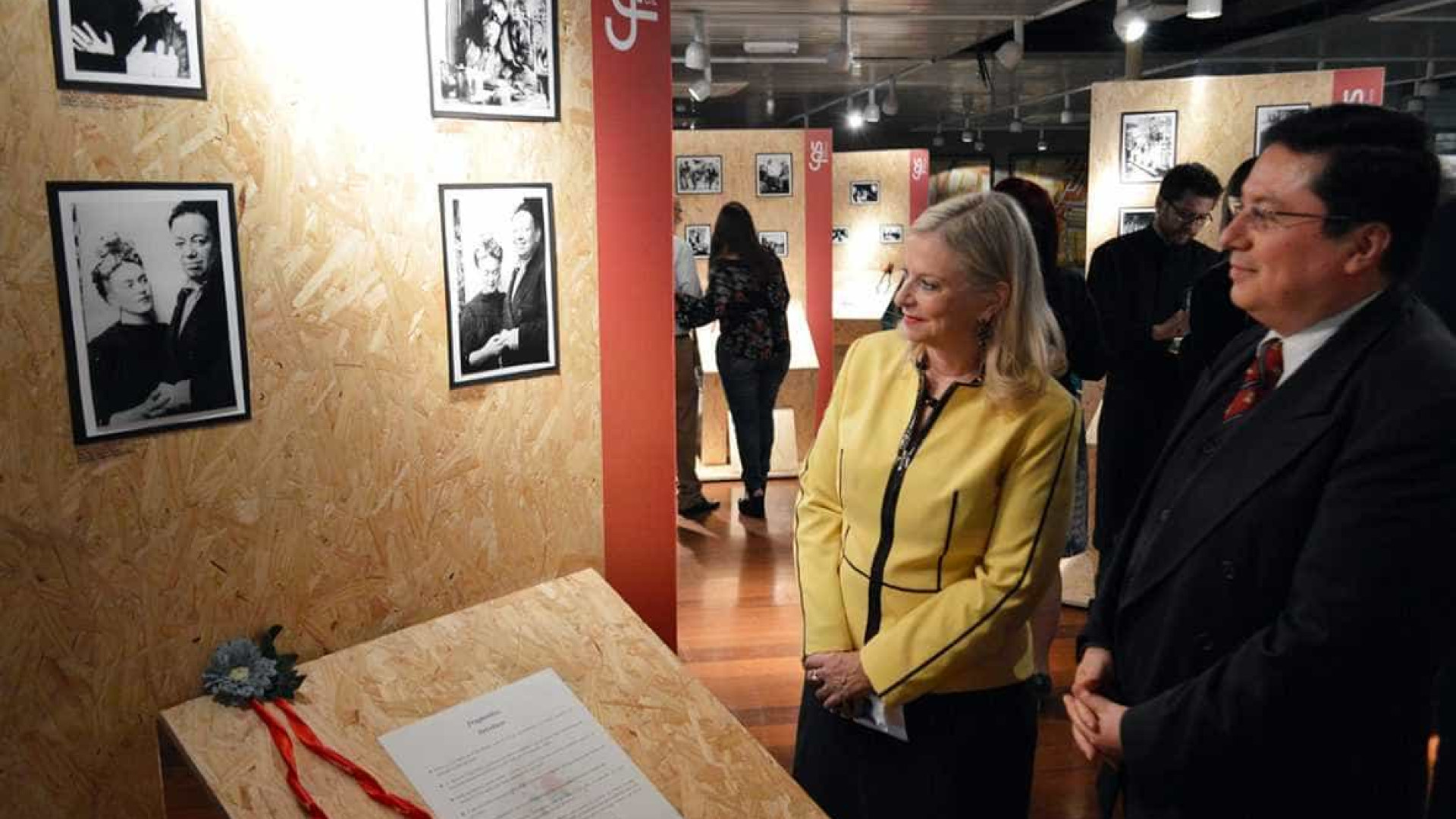 São Paulo recebe exposição com fotos inéditas de Frida Kahlo