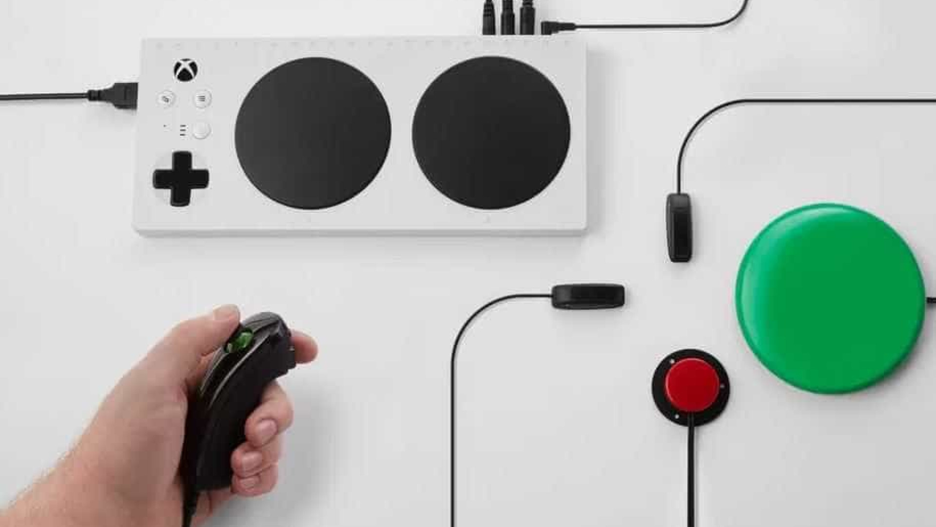 Xbox revela novo controle adaptado para jogadores com mobilidade reduzida