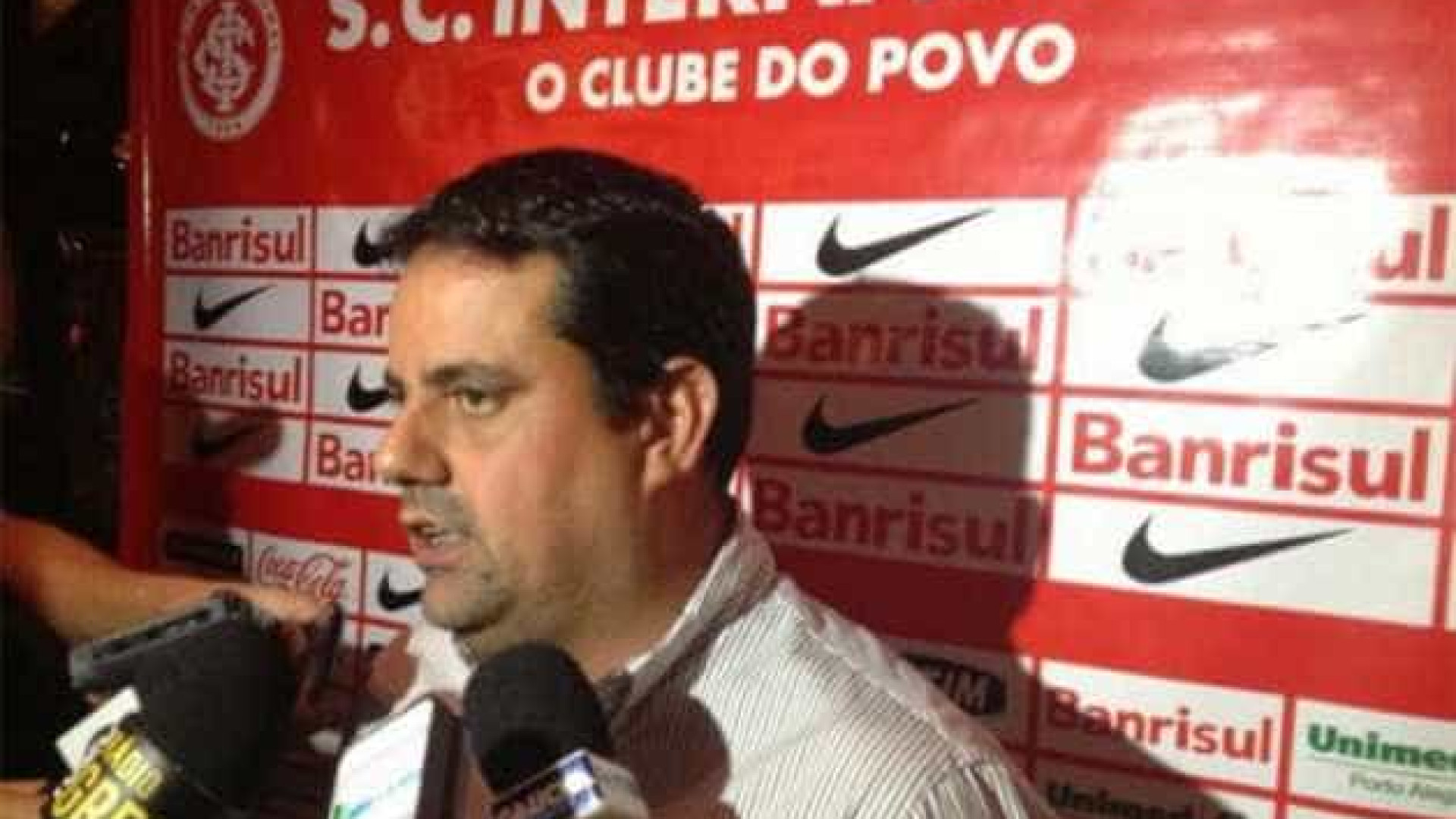 Inter demite Jorge Macedo e procura novo executivo de futebol