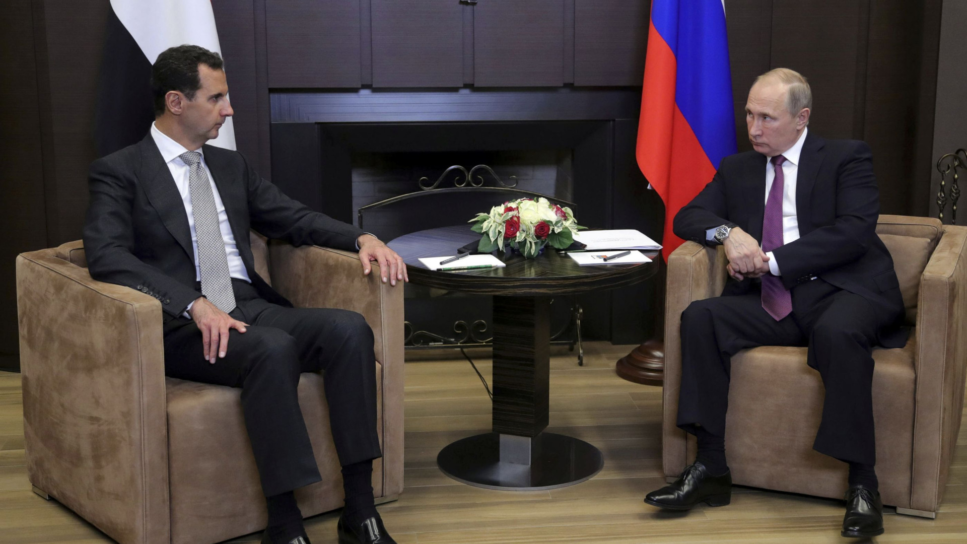 Presidente sírio está na Rússia para falar com Putin