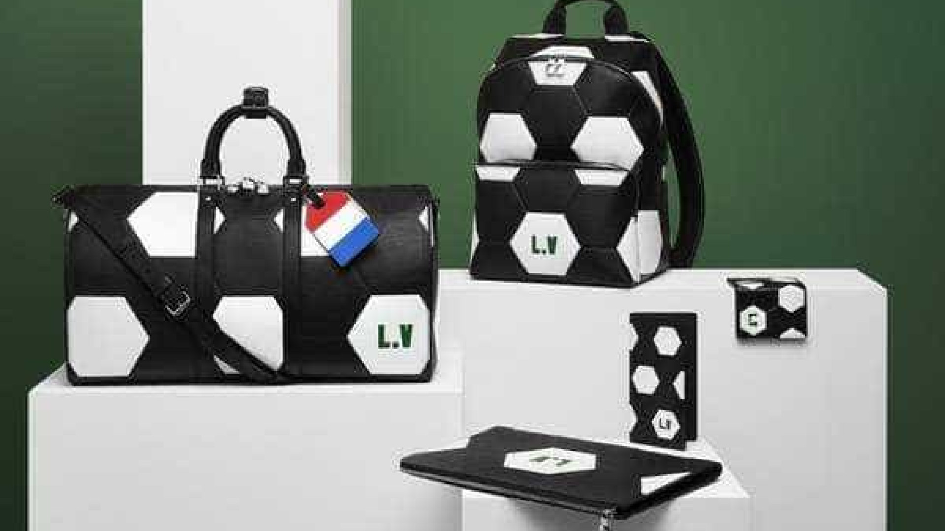 Louis Vuitton lança coleção para Copa e Casamento Real