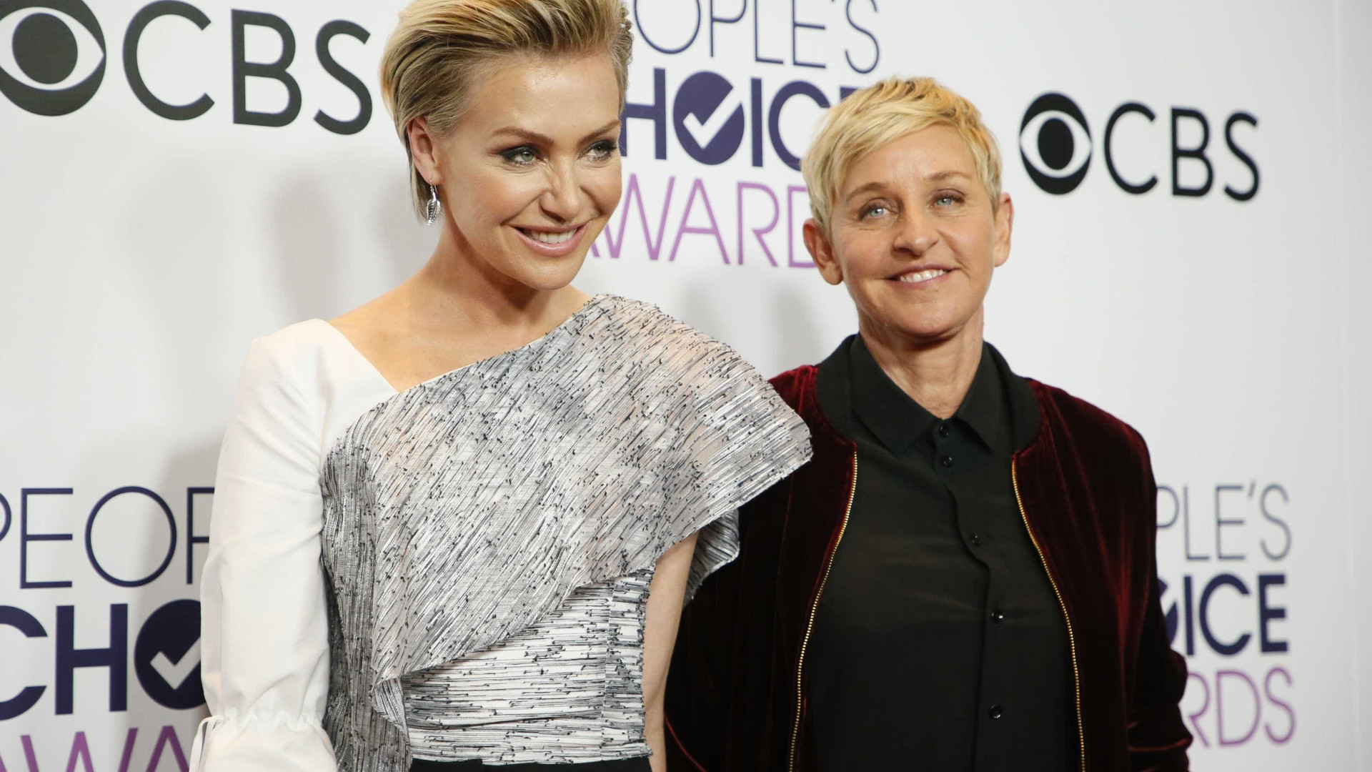 Portia de Rossi anuncia fim da carreira de atriz