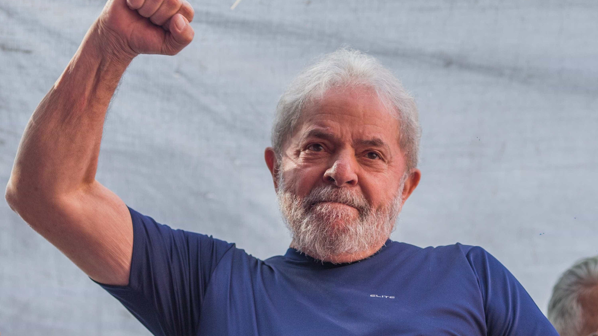 Lula diz que não quer indulto, afirma Gleisi Hoffmann