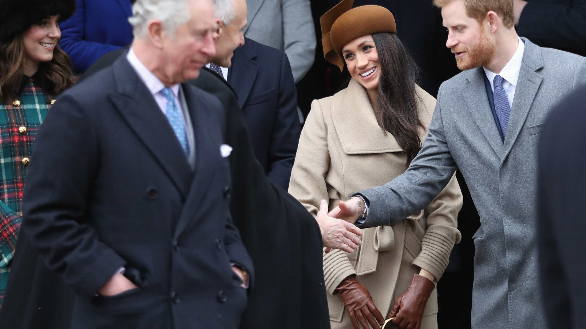 Meghan Markle será levada ao altar pelo príncipe Charles