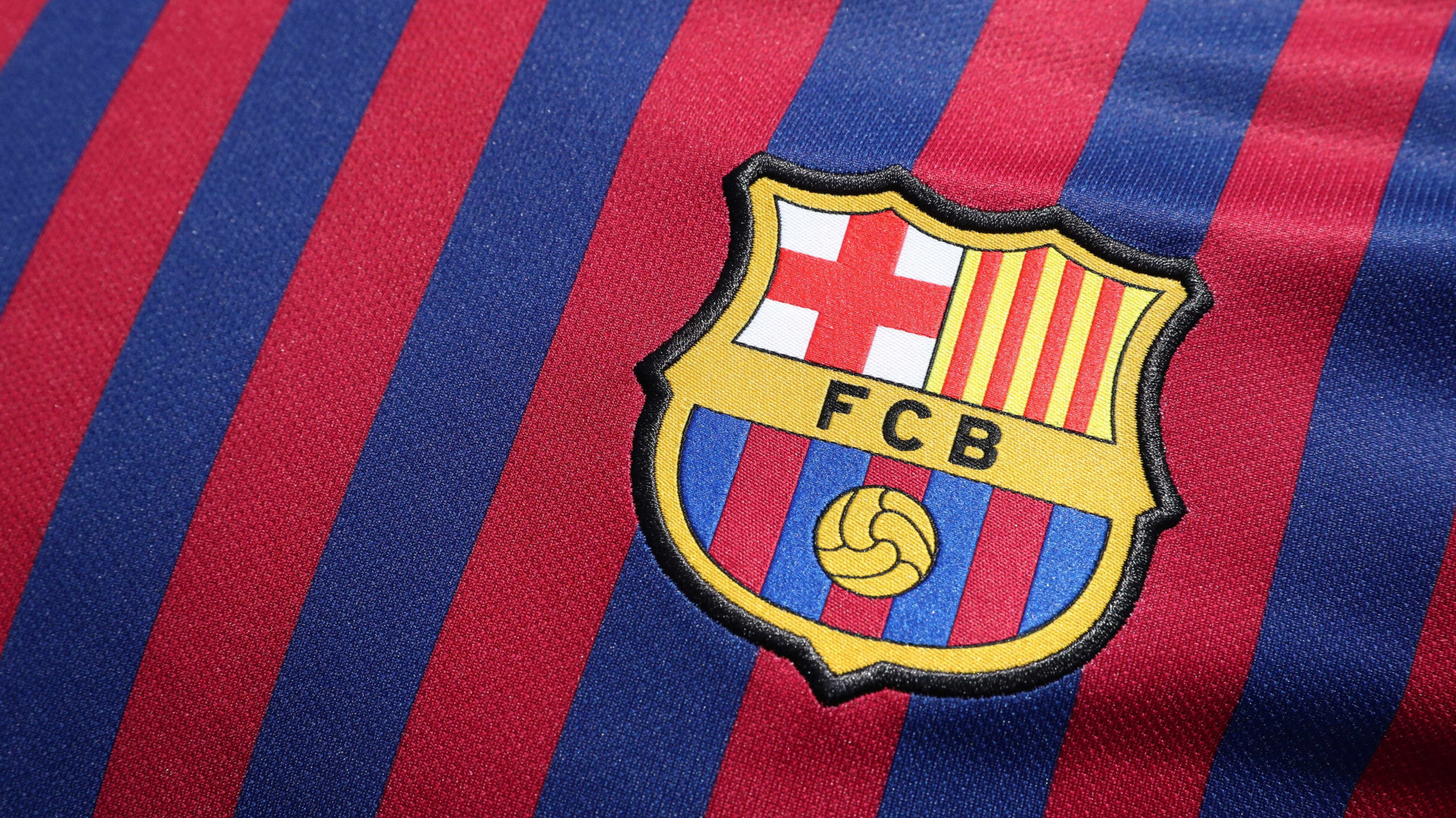 Barcelona apresenta seu novo uniforme para a temporada 2018/19; veja