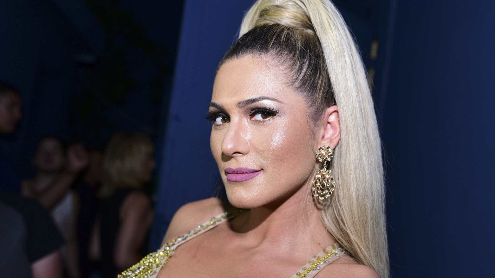 Lívia Andrade gera tumulto no casamento de Lexa e MC Guimê