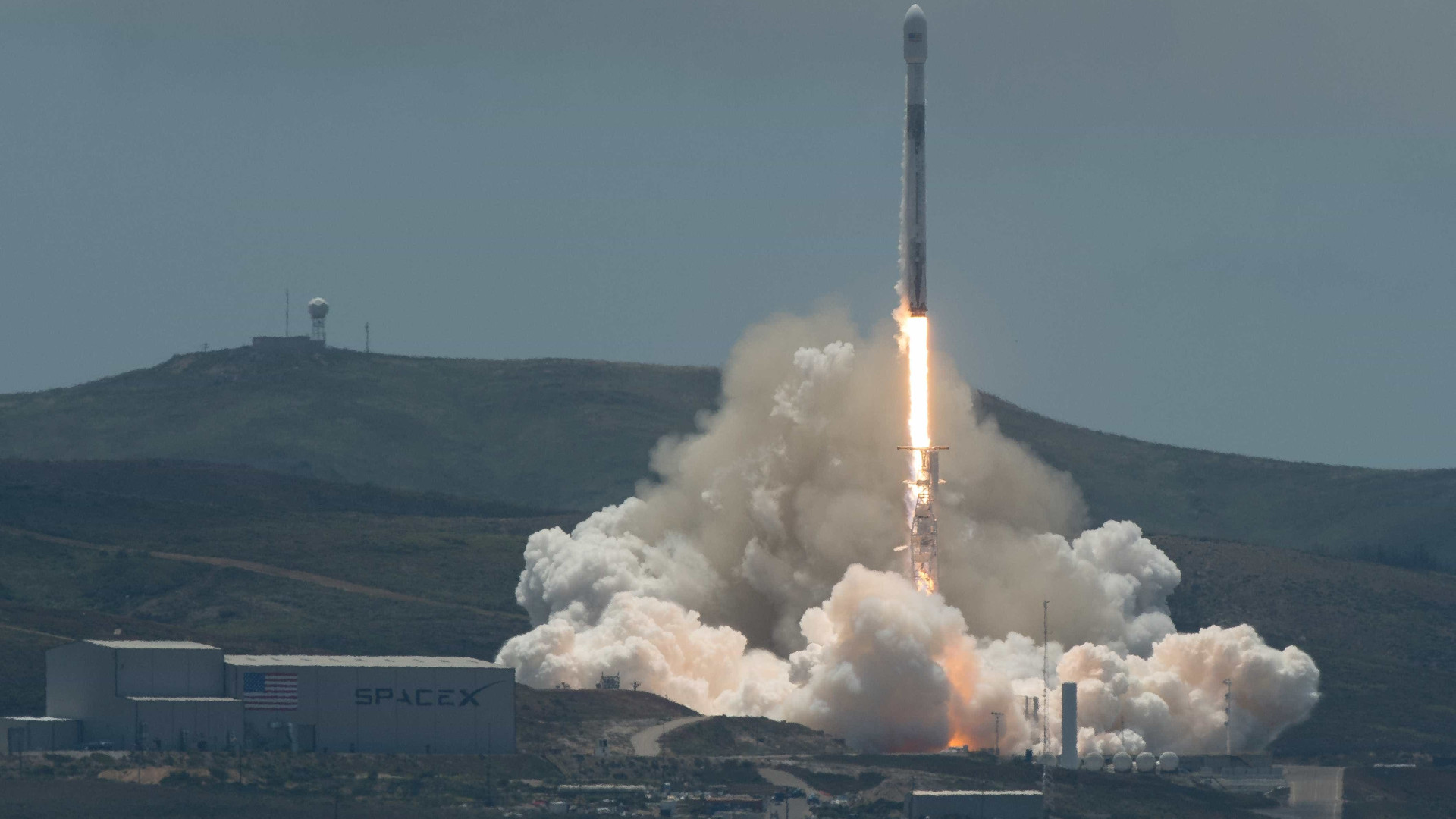 Novo Falcon 9 precisará mudar para ser tripulado; descubra o quê