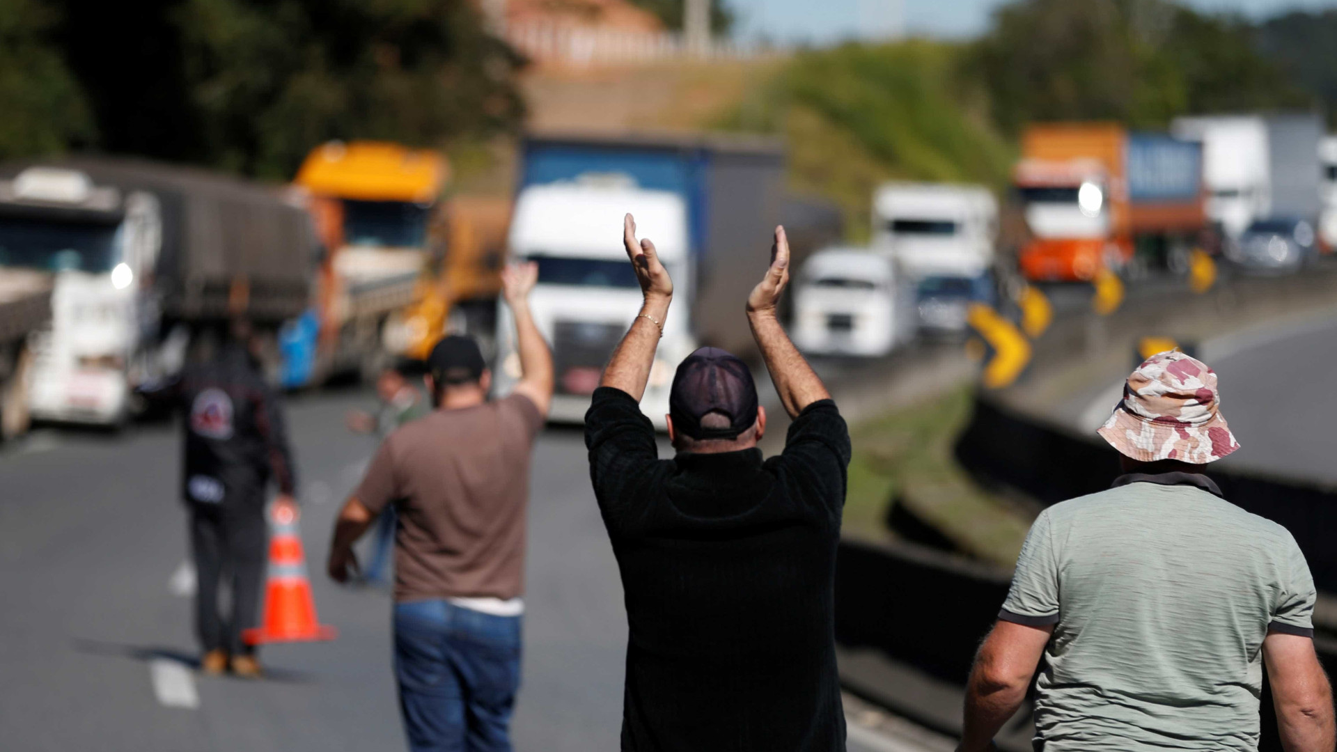 AutÃ´nomos se dizem satisfeitos e greve dos caminhoneiros pode acabar