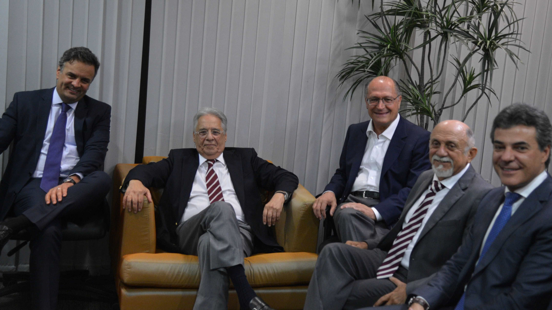 Criticado por se isolar, Alckmin diz que FHC é quem mais o ajuda