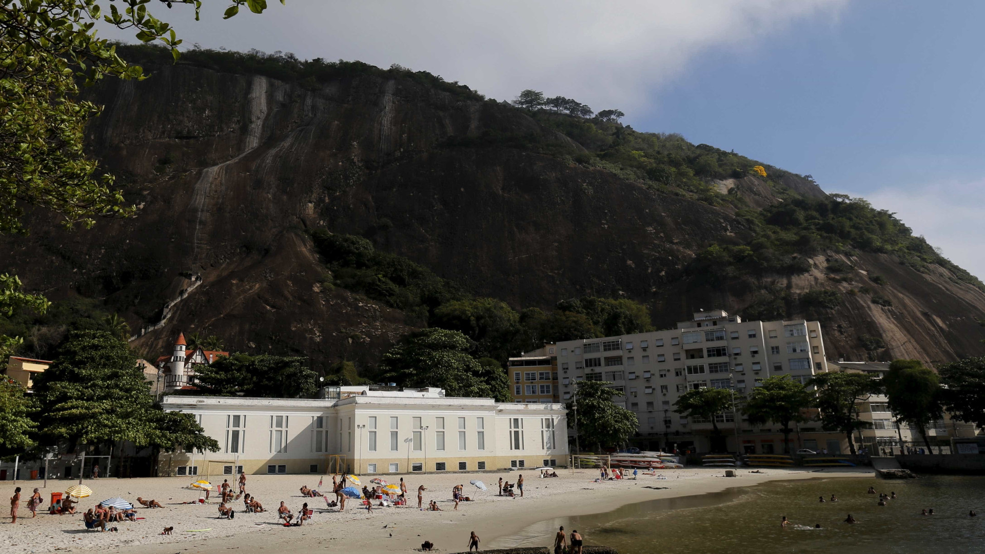 Bairro tranquilo do Rio, Urca vive dias de terror