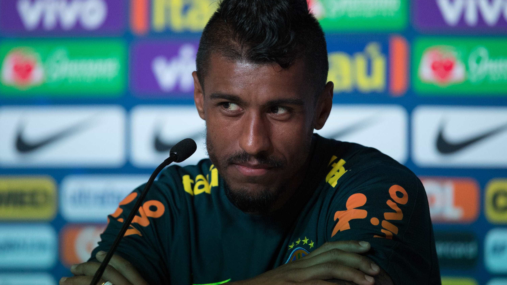 Paulinho põe Espanha entre favoritas, mas não comenta saída de técnico
