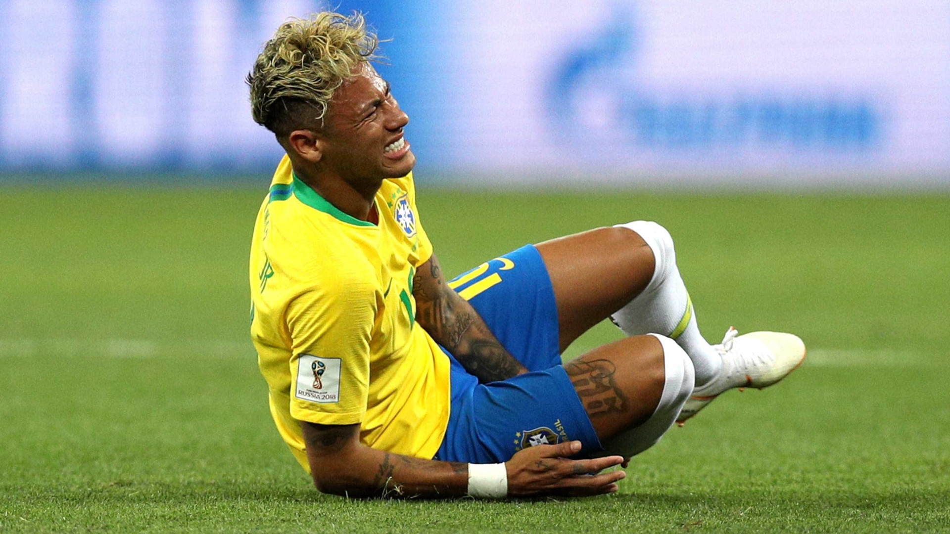 Neymar fica na academia e não participa de treino no gramado