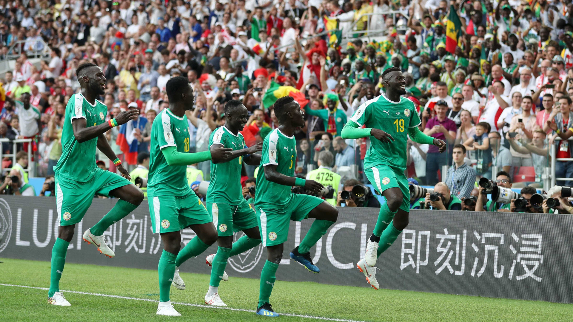 Senegal domina PolÃ´nia e vence na estreia