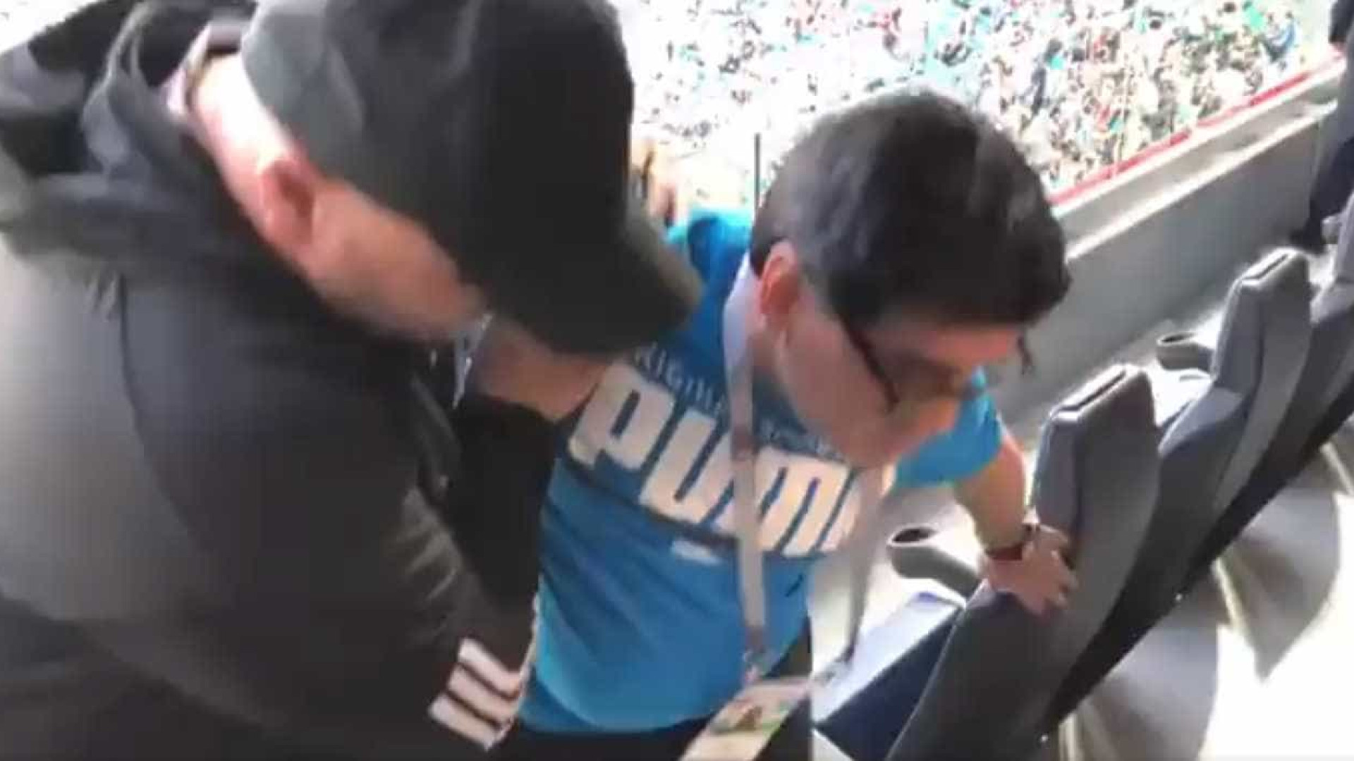 Maradona passa mal após classificação dramática da Argentina; vídeo