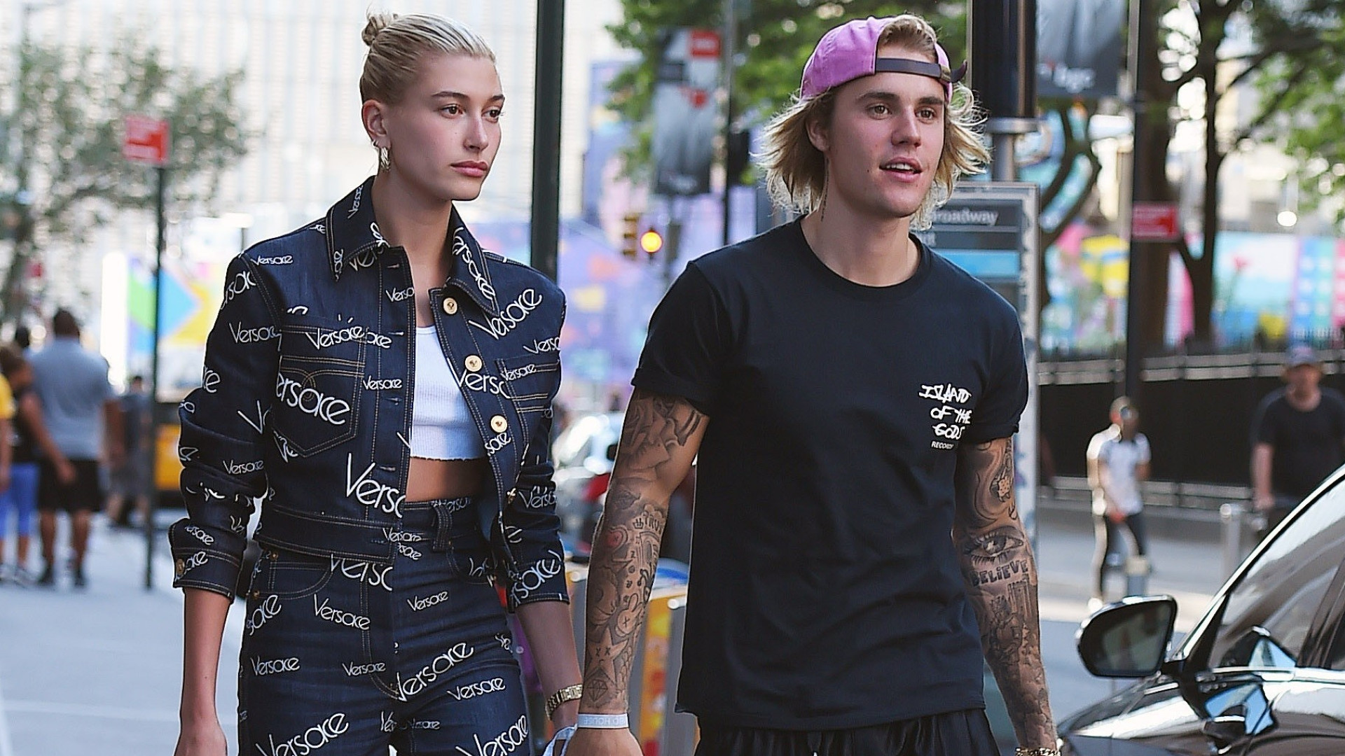Casamento surpresa? Bieber e noiva são vistos em local 'suspeito'