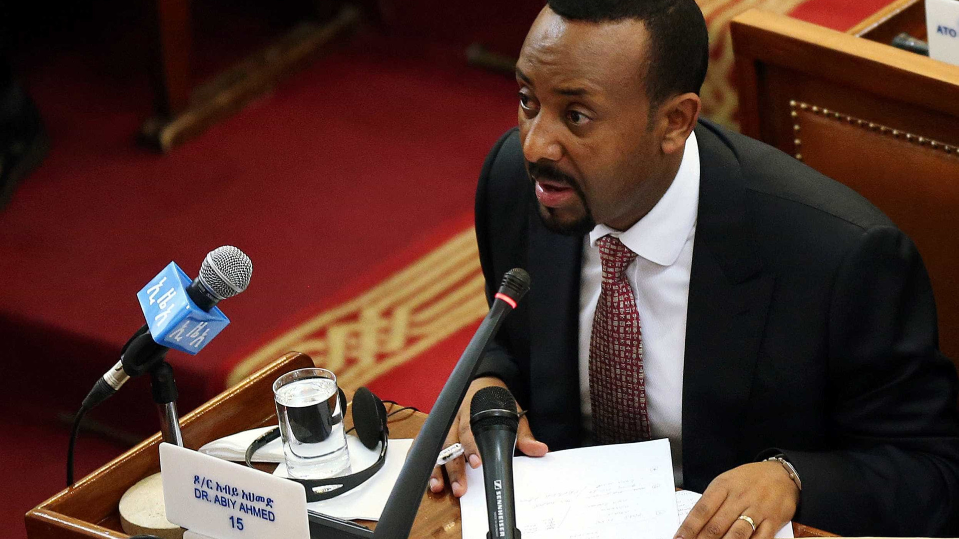 Após 20 anos, Etiópia e Eritreia põem fim a guerra