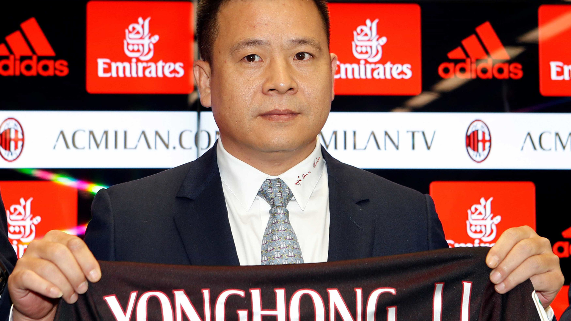 Chinês Li Yonghong não é mais o dono do Milan