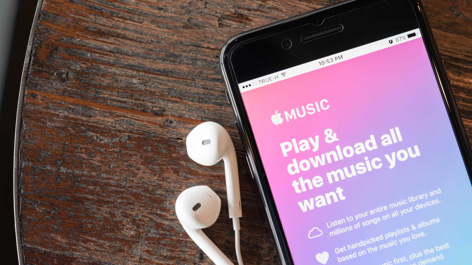 Apple reduz liderança do Spotify no mercado de música dos EUA