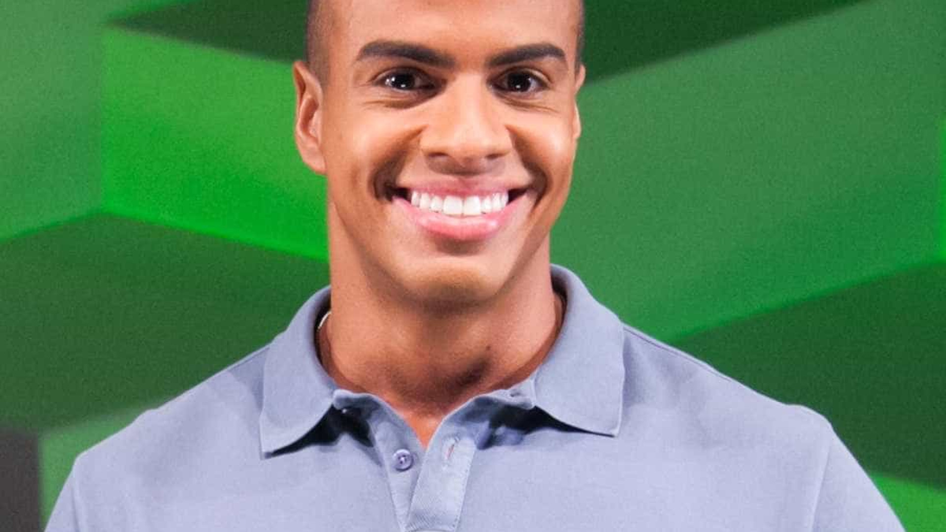 Sucesso na Copa, apresentador é promovido na Globo e causa mal-estar