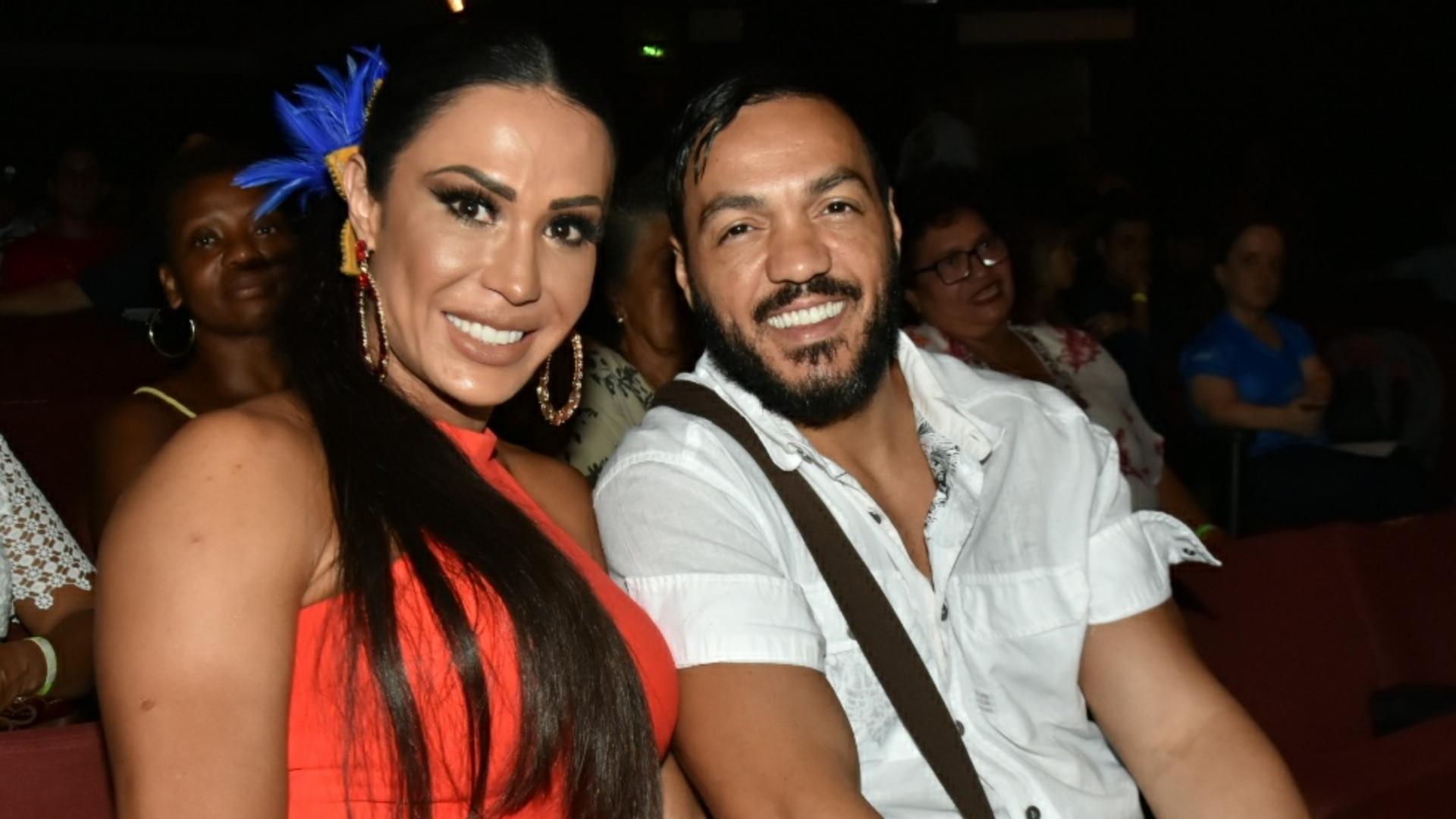 Gracyanne Barbosa brinca com fase fitness de Belo: 'Tá se achani'