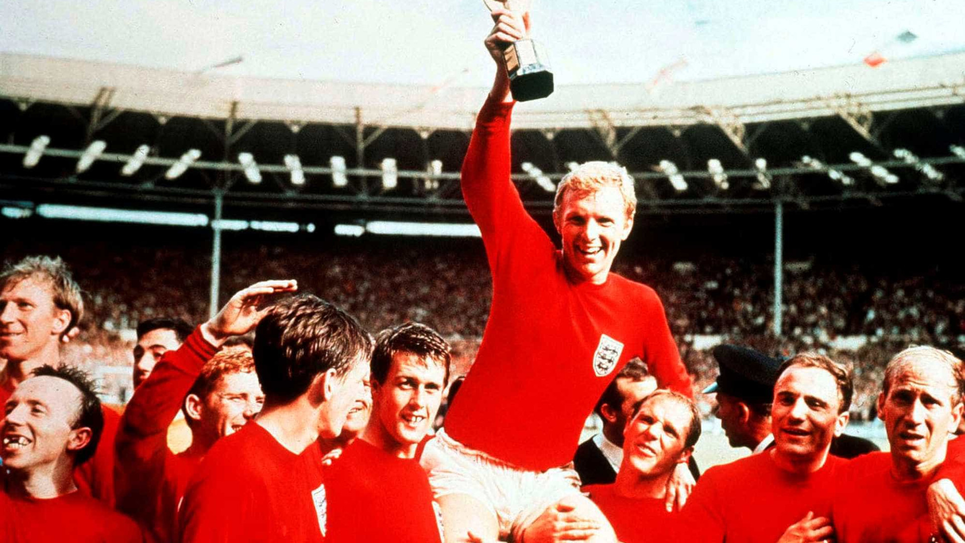 Há 52 anos, Inglaterra vive de sonhos improváveis e decepções