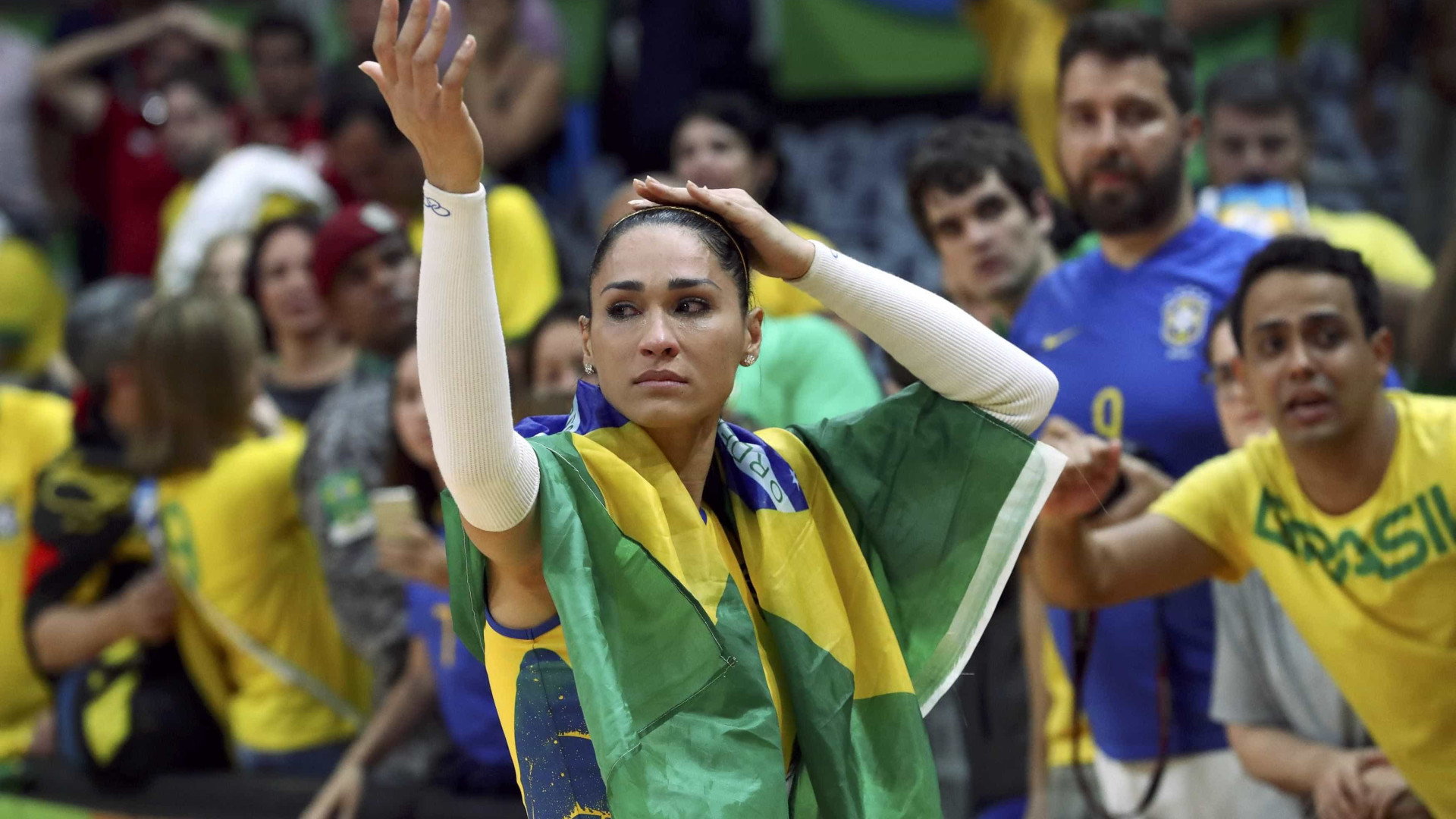 Bicampeã olímpica, Jaqueline anuncia aposentadoria da seleção