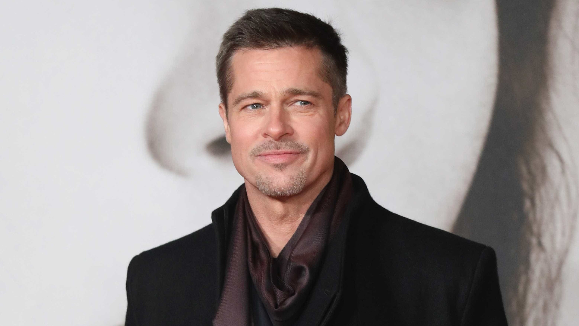 Brad Pitt faz rara aparição pública