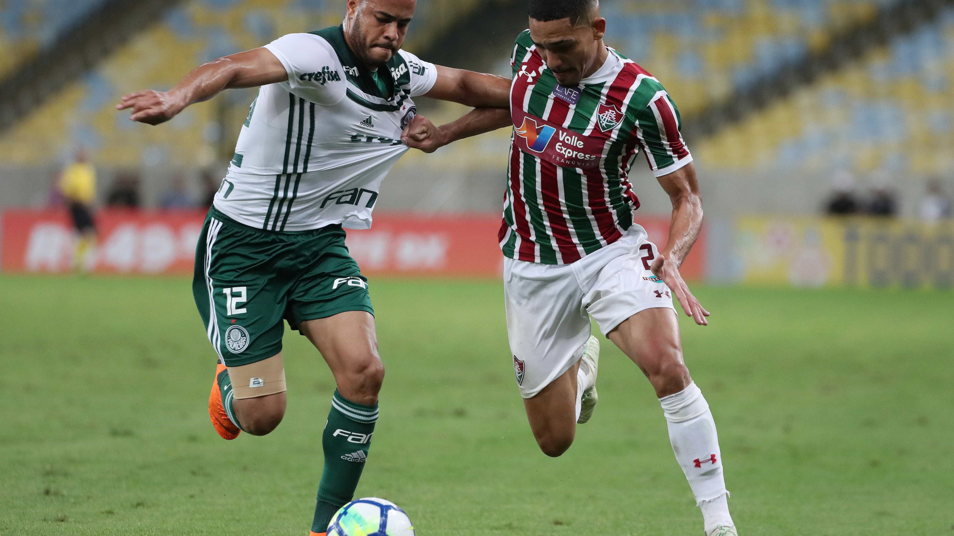 Palmeiras joga mal e perde para o Fluminense