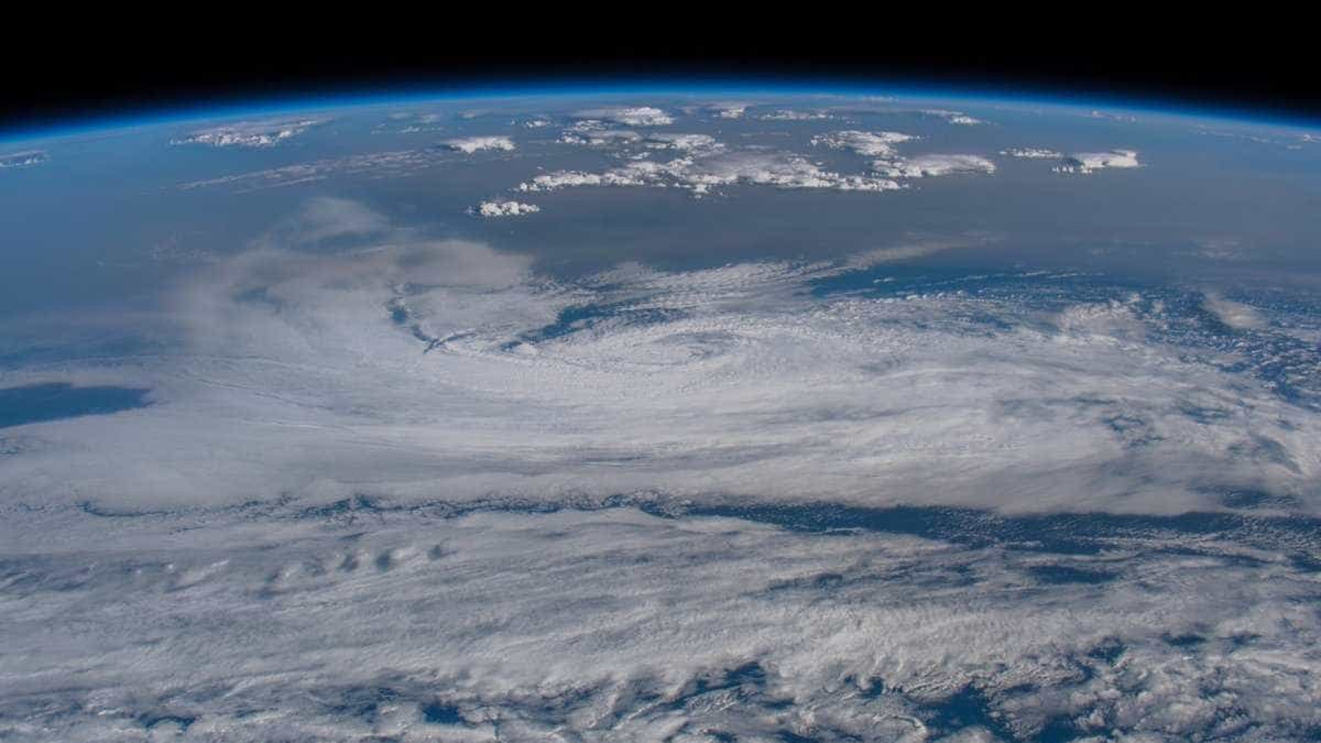 Astronauta fotografa incêndio em Portugal visto do espaço