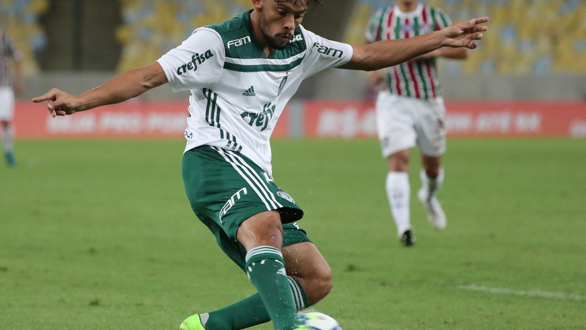 Nova decisão livra Palmeiras e Scarpa de depósito de R$ 200 mi ao Flu