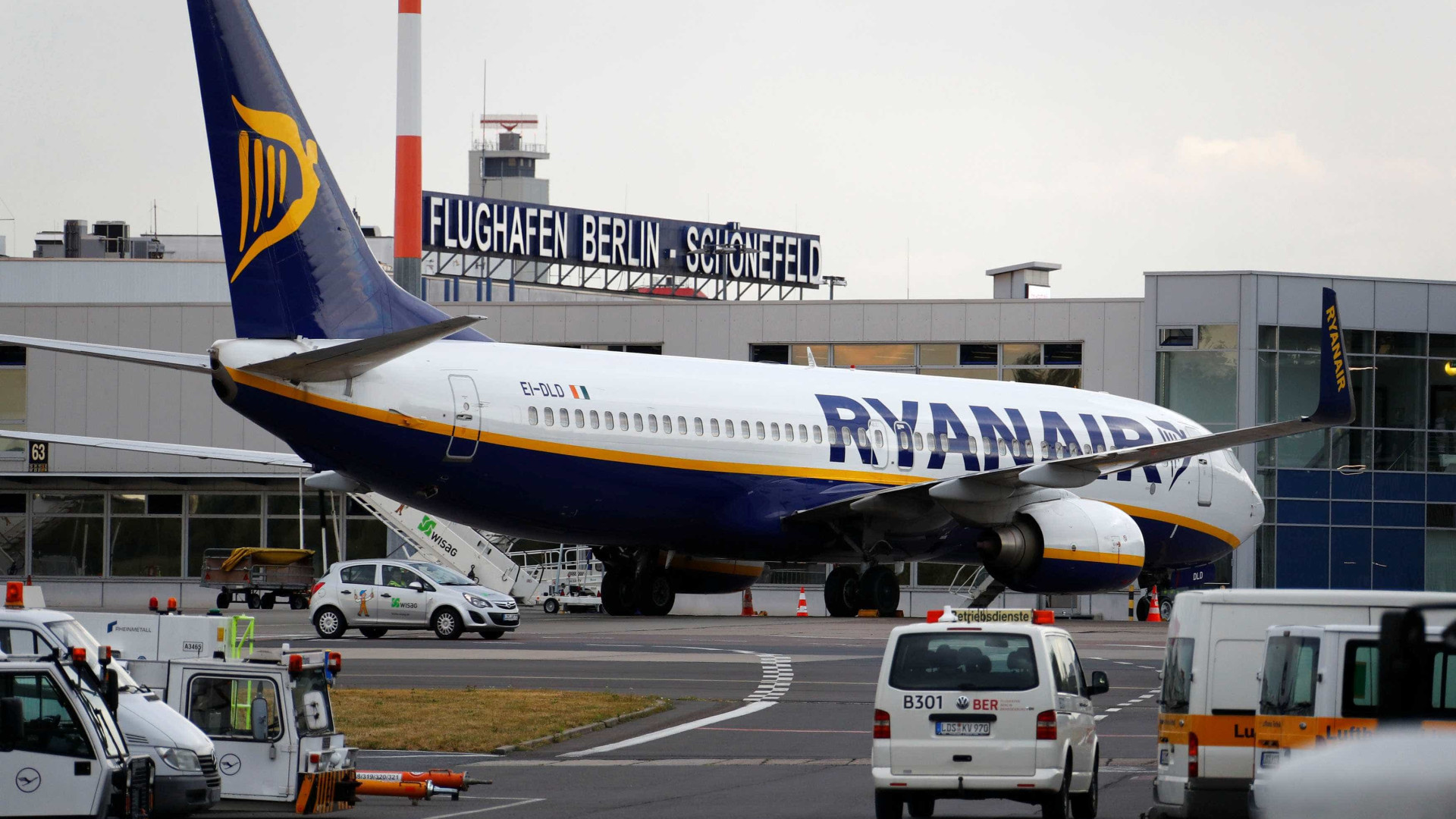 Greve da Ryanair cancela centenas de voos em 5 países europeus