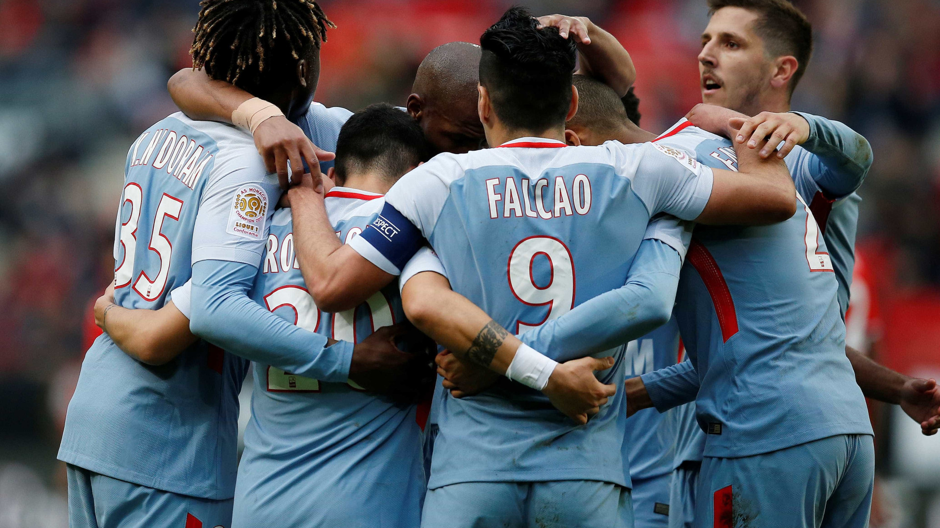 Meia brasileiro e Falcão marcam em vitória do Monaco no Francês