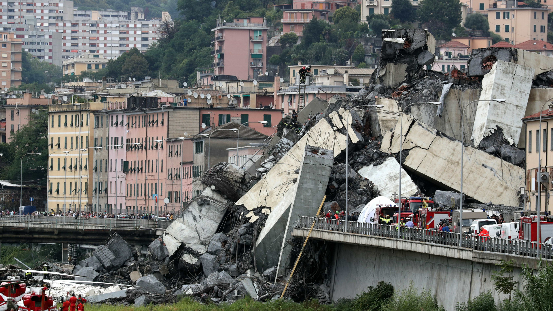 Gênova entrega primeiras casas a desalojados por ponte