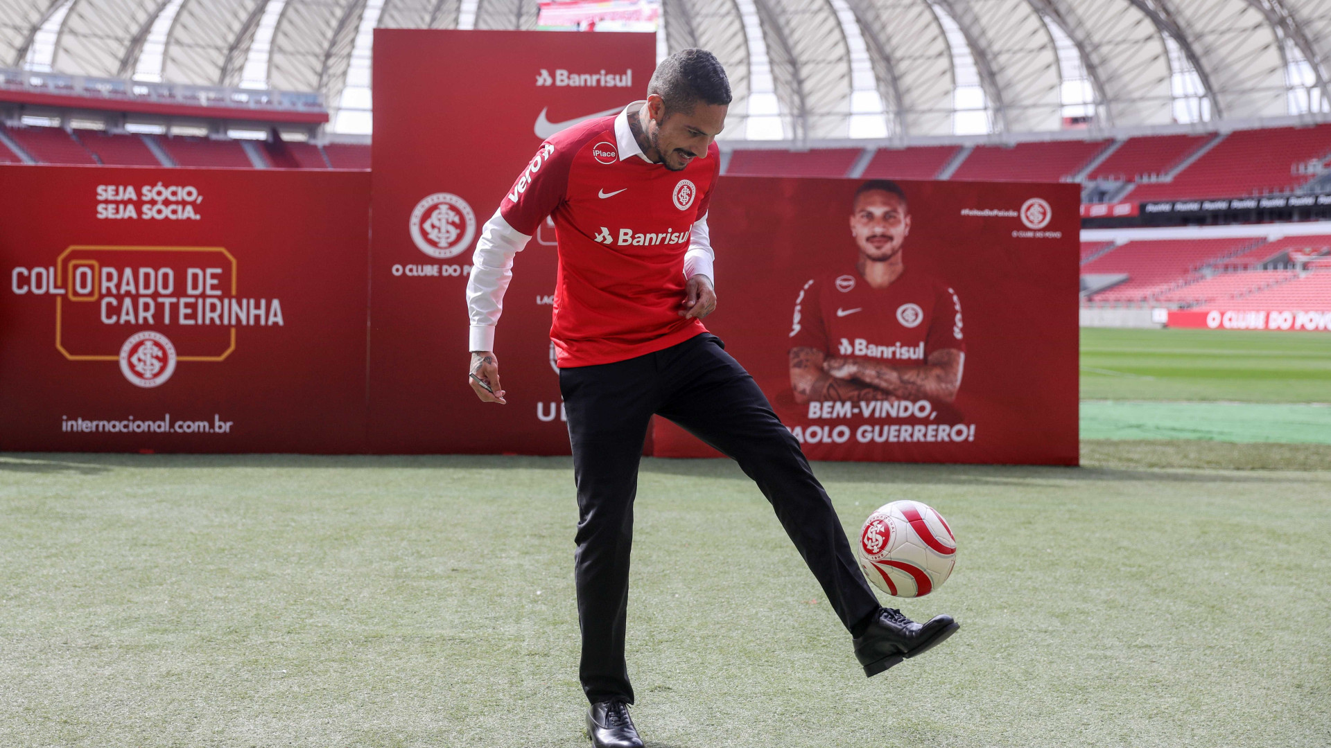 Apresentado, Guerrero se diz ansioso por estrear no Inter