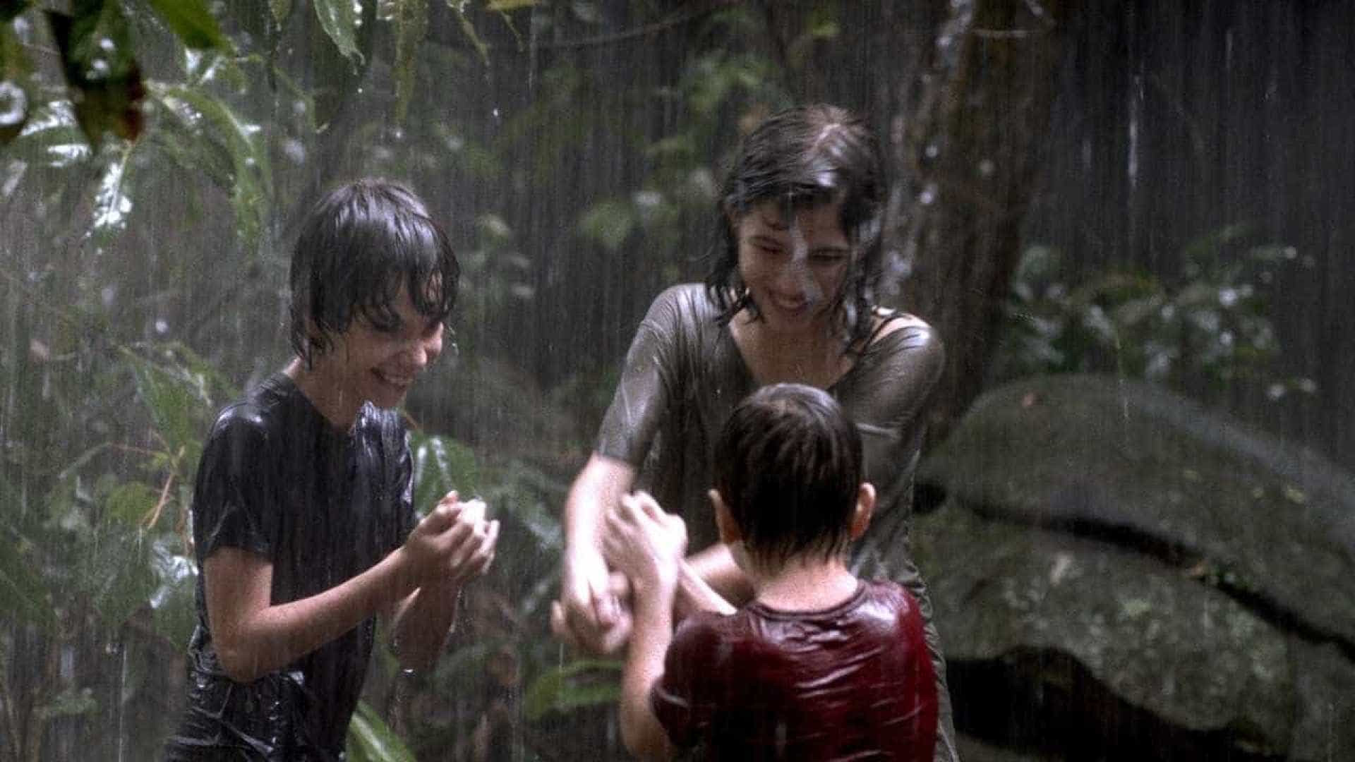 Filme brasileiro 'Deslembro' é exibido no Festival de Veneza