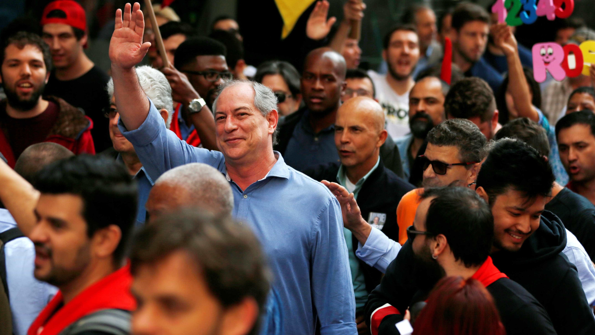 Por eleitores de Lula, Ciro abandona estilo moderado e vai ao Nordeste