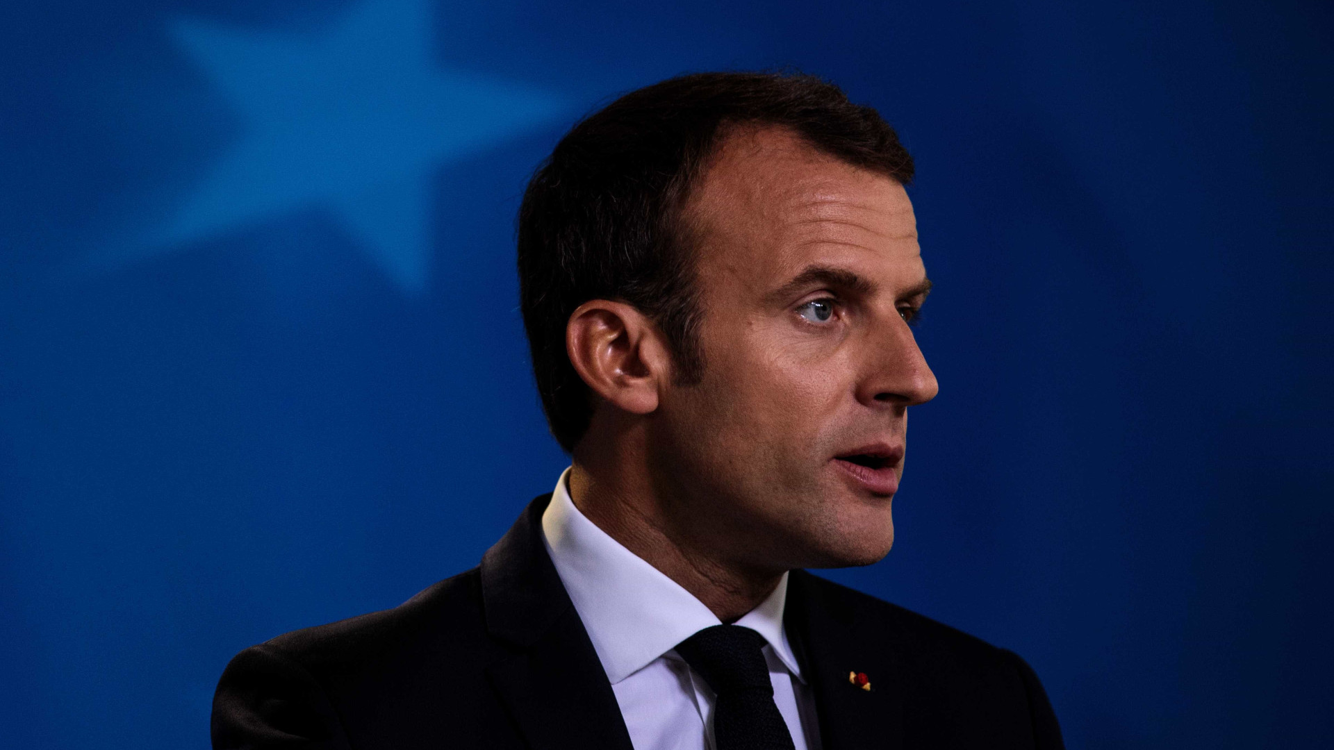 Macron lança plano de combate à pobreza na França