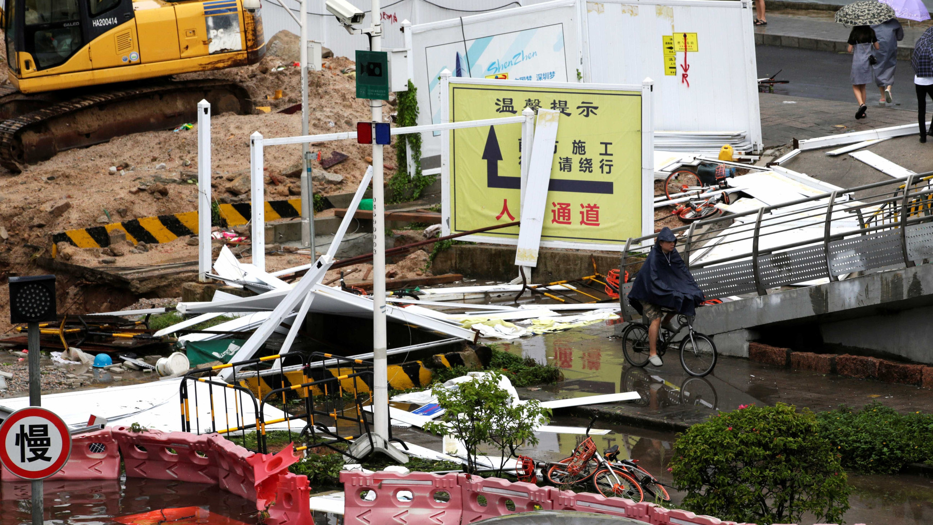 Tufão Mangkhut evacua 3 milhões de pessoas na China