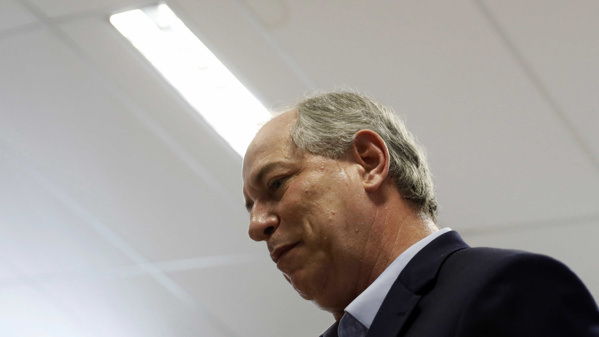 'Nem a pau, diz Ciro sobre apoio a Haddad em eventual 2º turno