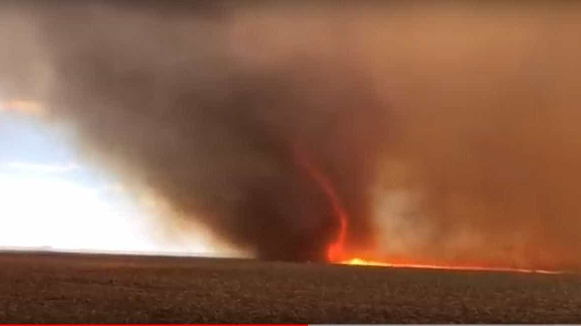 'Tornado de fogo' é visto em MG e especialista explica fenômeno